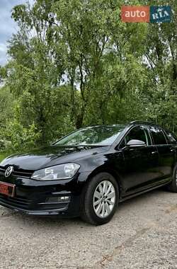 Універсал Volkswagen Golf 2014 в Чернігові