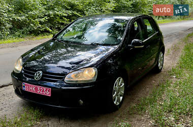 Хетчбек Volkswagen Golf 2005 в Полтаві