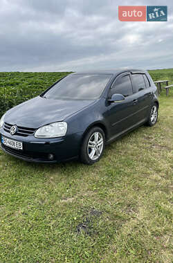 Хэтчбек Volkswagen Golf 2004 в Тернополе
