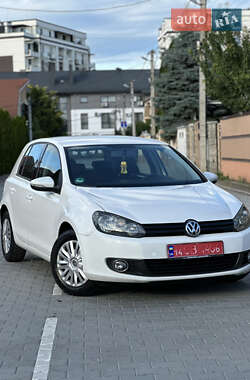 Хетчбек Volkswagen Golf 2010 в Ужгороді