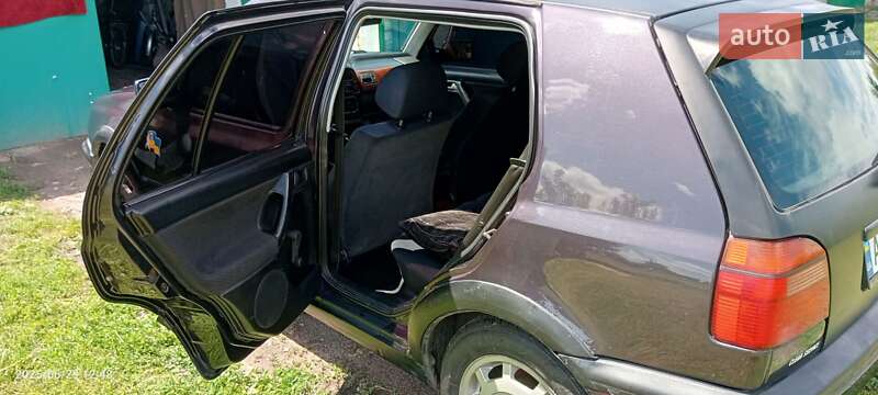 Хэтчбек Volkswagen Golf 1993 в Березане фото 8 Хэтчбек Volkswagen Golf 1993 в Березане