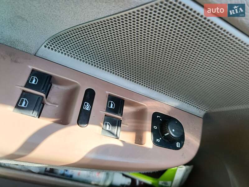 Универсал Volkswagen Golf 2011 в Черкассах