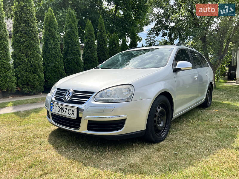 Универсал Volkswagen Golf 2009 в Ивано-Франковске