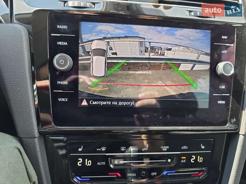 Хэтчбек Volkswagen Golf 2017 в Мукачево