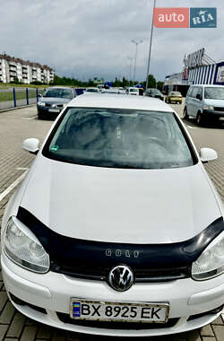 Хэтчбек Volkswagen Golf 2006 в Славуте
