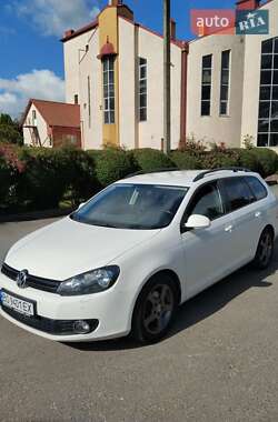 Універсал Volkswagen Golf 2012 в Тернополі