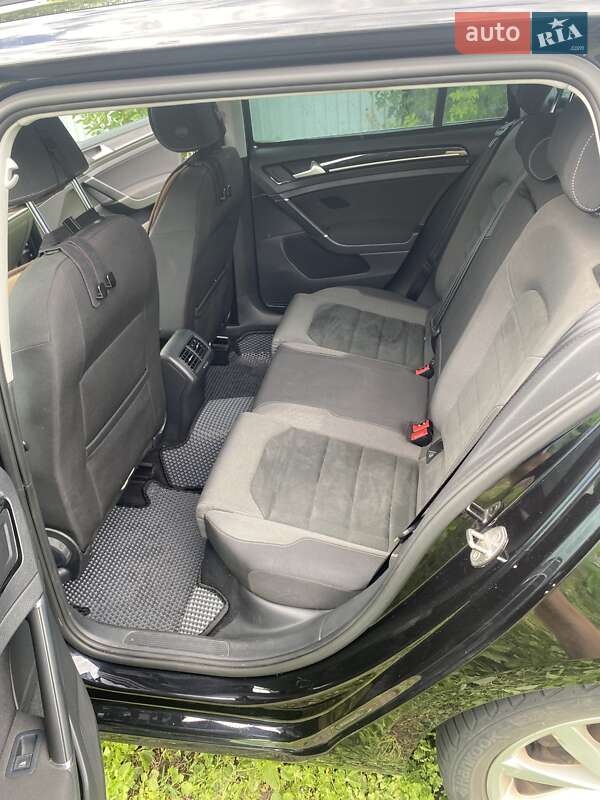 Универсал Volkswagen Golf 2018 в Крюковщине