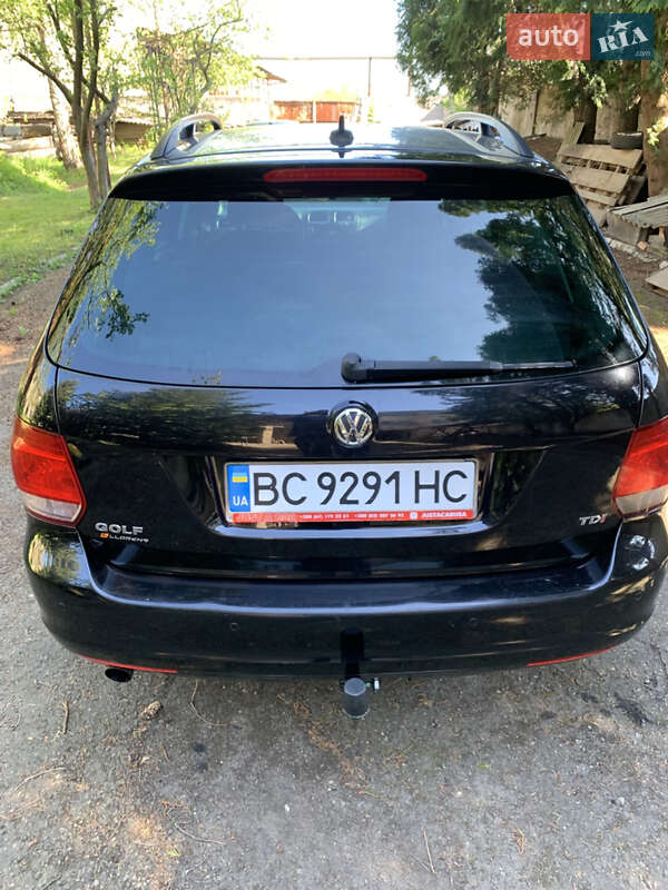 Універсал Volkswagen Golf 2013 в Самборі