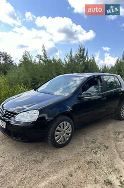 Хетчбек Volkswagen Golf 2006 в Березному