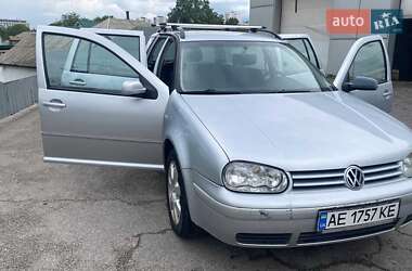 Універсал Volkswagen Golf 2004 в Дніпрі