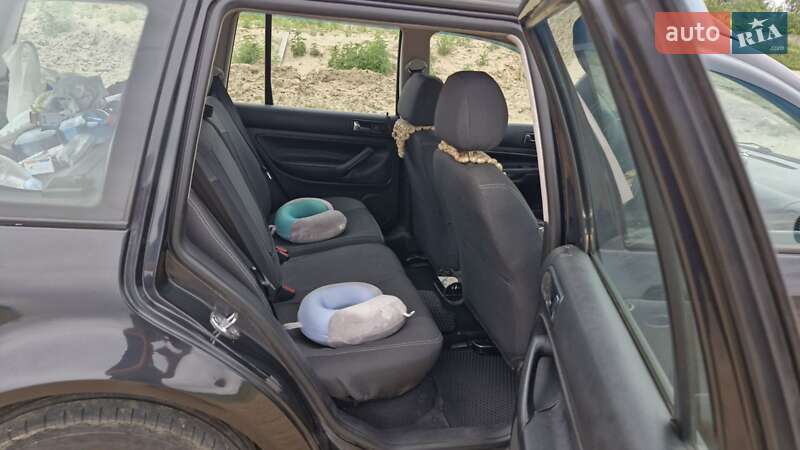 Универсал Volkswagen Golf 2001 в Киеве