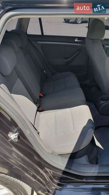 Універсал Volkswagen Golf 2008 в Теплику