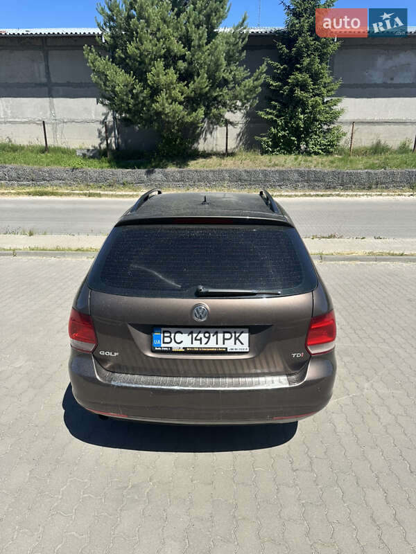 Універсал Volkswagen Golf 2013 в Львові