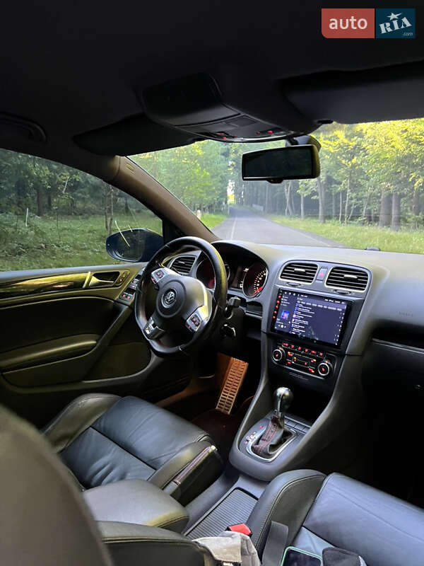 Хетчбек Volkswagen Golf 2009 в Луцьку