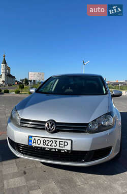 Хетчбек Volkswagen Golf 2009 в Хусті