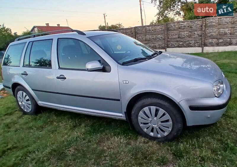 Volkswagen Golf 2000