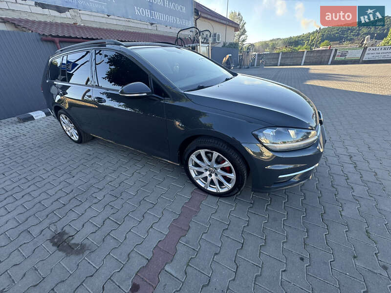 Універсал Volkswagen Golf 2017 в Мукачевому