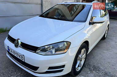 Універсал Volkswagen Golf 2015 в Львові