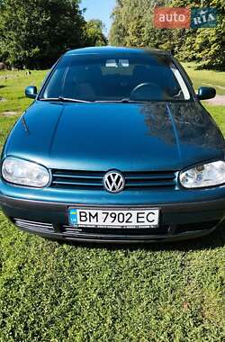 Хэтчбек Volkswagen Golf 2003 в Ромнах