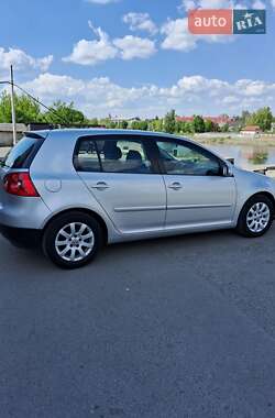 Хэтчбек Volkswagen Golf 2008 в Ровно