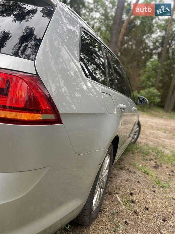 Универсал Volkswagen Golf 2014 в Василькове