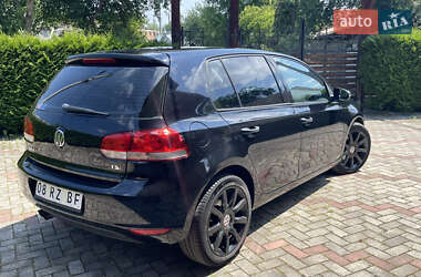Хэтчбек Volkswagen Golf 2009 в Косове