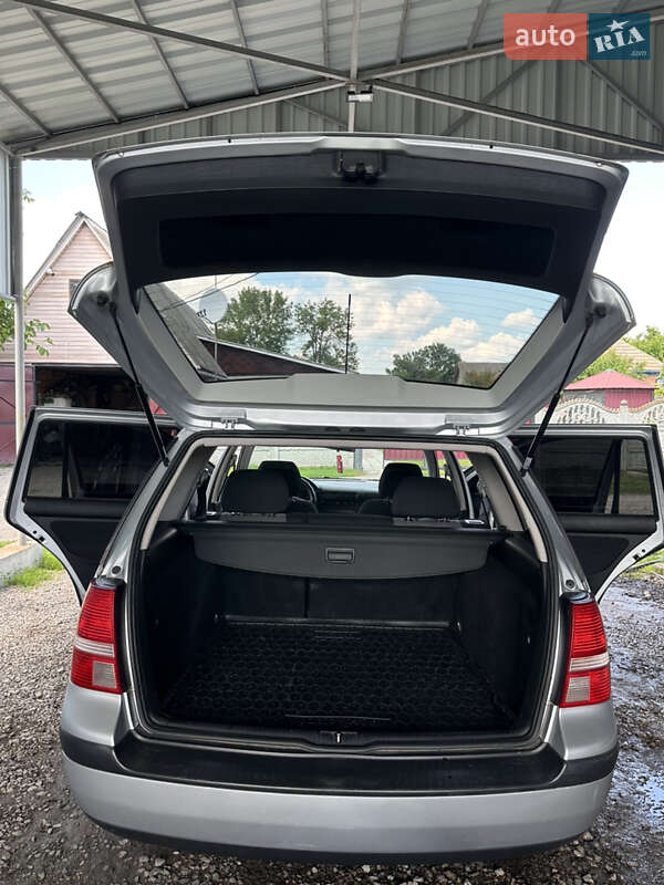 Універсал Volkswagen Golf 2004 в Заводське