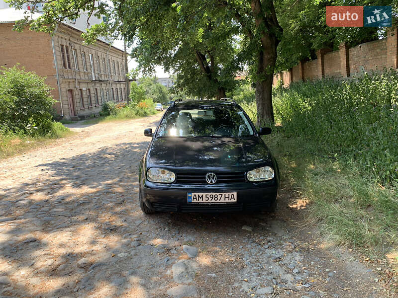 Volkswagen Golf 2002