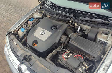 Універсал Volkswagen Golf 2004 в 