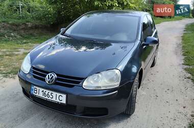 Хэтчбек Volkswagen Golf 2004 в Лубнах