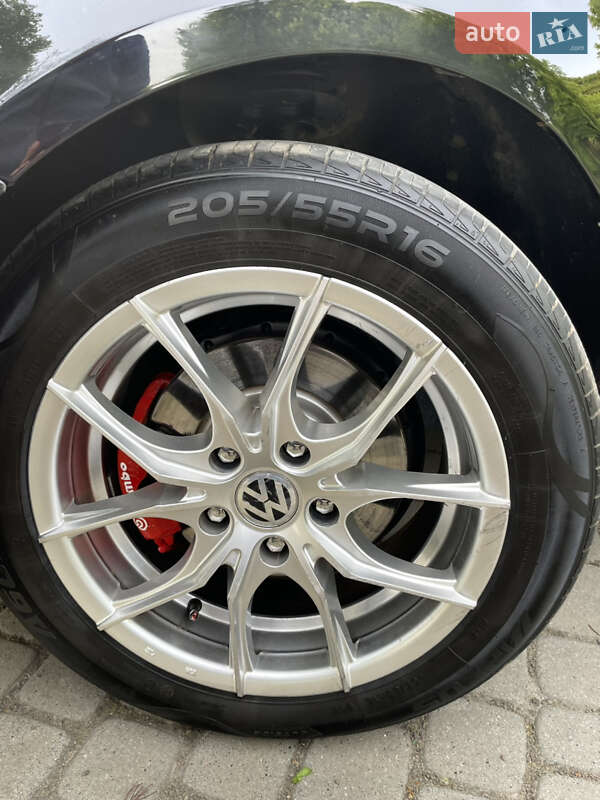 Хэтчбек Volkswagen Golf 2007 в Добротворе