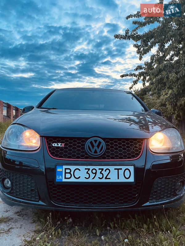Хэтчбек Volkswagen Golf 2007 в Добротворе
