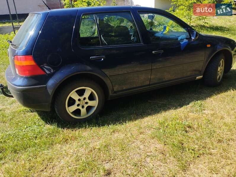 Хетчбек Volkswagen Golf 1999 в Черкасах