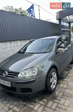 Хэтчбек Volkswagen Golf 2005 в Хмельницком