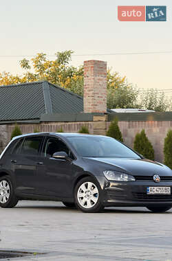 Хэтчбек Volkswagen Golf 2013 в Луцке
