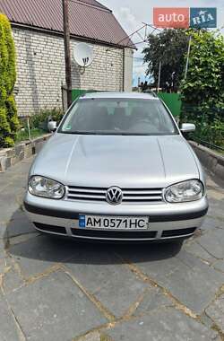 Универсал Volkswagen Golf 2005 в Звягеле