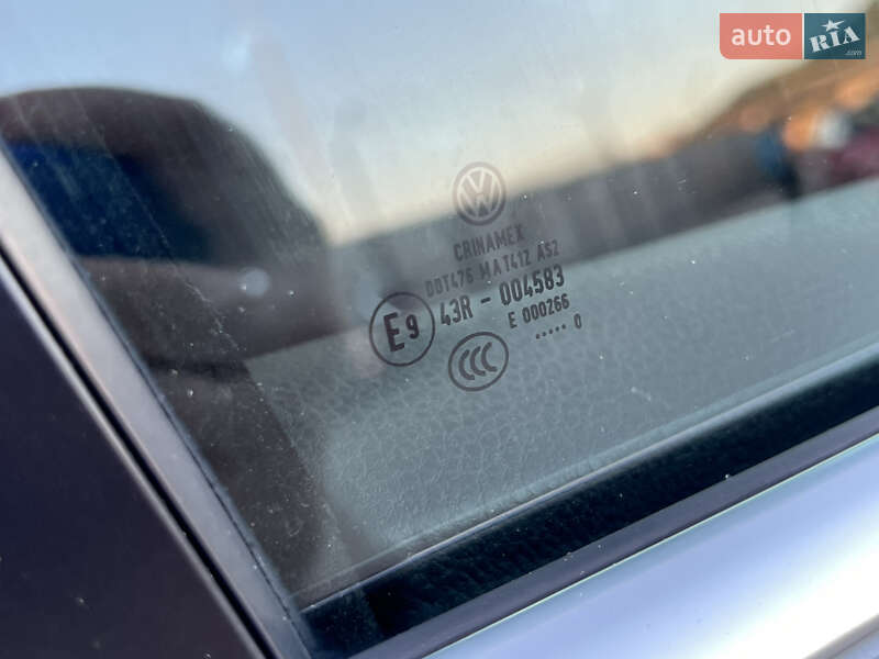 Универсал Volkswagen Golf 2010 в Кременце