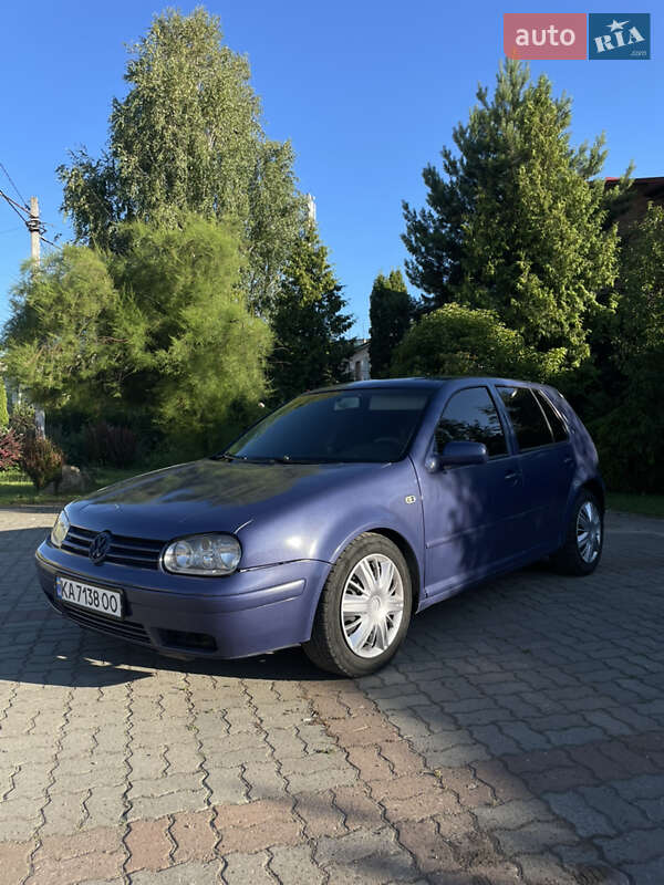 Volkswagen Golf 2003