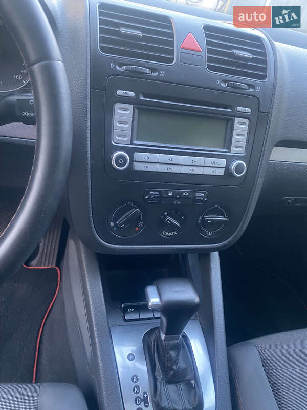 Хэтчбек Volkswagen Golf 2007 в Бучаче