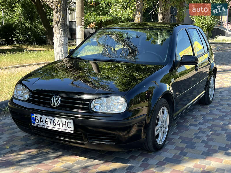 Хэтчбек Volkswagen Golf 1999 в Кропивницком
