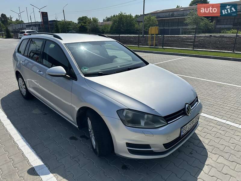Универсал Volkswagen Golf 2014 в Виннице