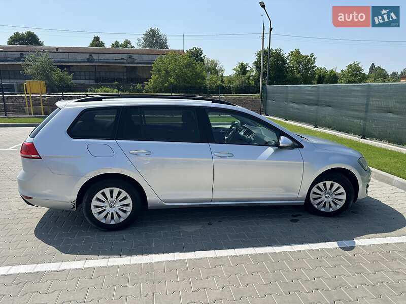 Универсал Volkswagen Golf 2014 в Виннице