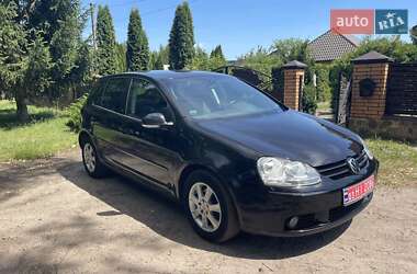 Хетчбек Volkswagen Golf 2008 в Луцьку