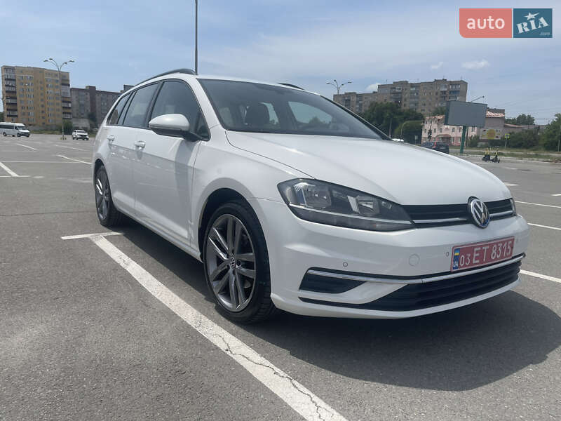 Універсал Volkswagen Golf 2019 в Кам'янець-Подільському