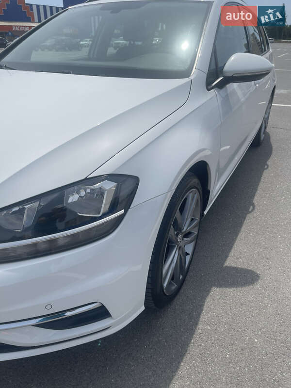 Універсал Volkswagen Golf 2019 в Кам'янець-Подільському