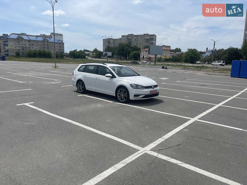 Універсал Volkswagen Golf 2019 в Кам'янець-Подільському