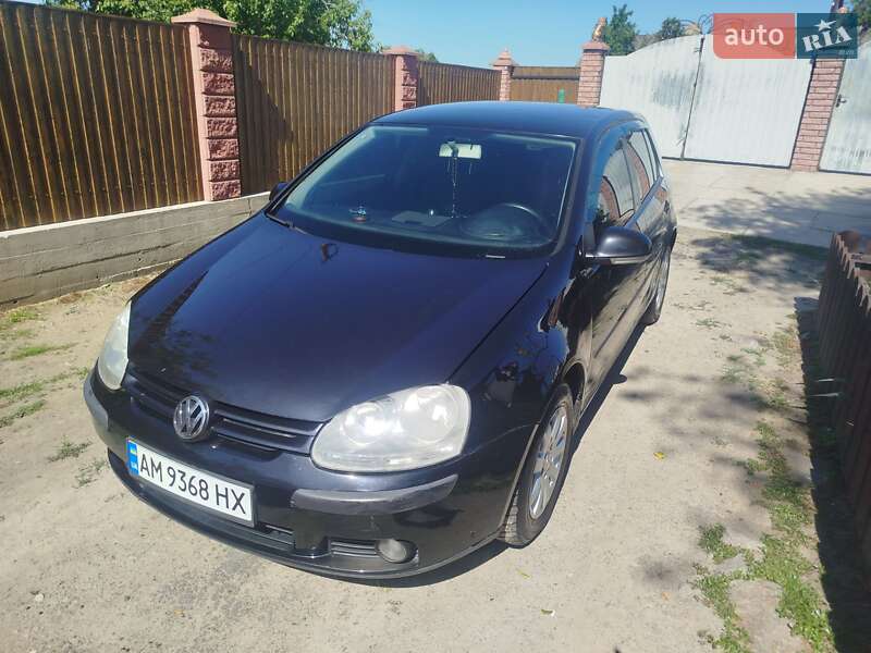 Volkswagen Golf 2004