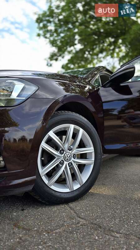 Універсал Volkswagen Golf 2017 в Кропивницькому