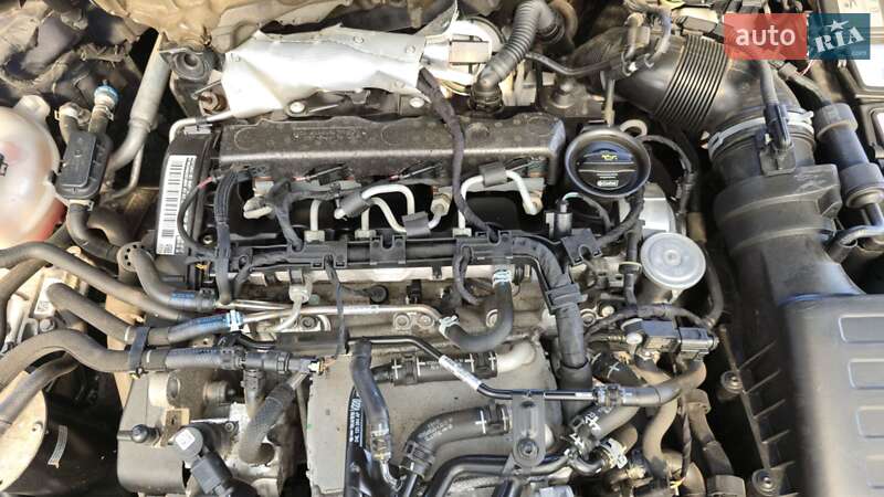 Універсал Volkswagen Golf 2017 в Кропивницькому