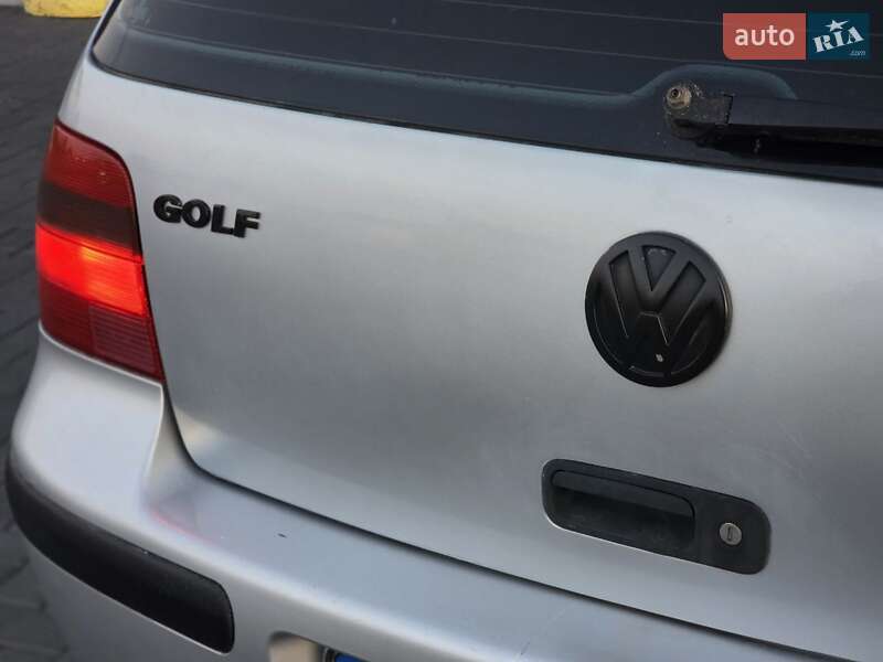 Хетчбек Volkswagen Golf 2000 в Кропивницькому